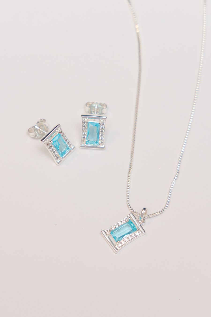 Conjunto Azul Imperial