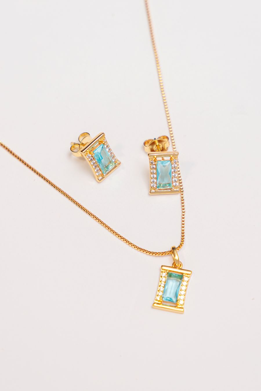Conjunto Azul Imperial
